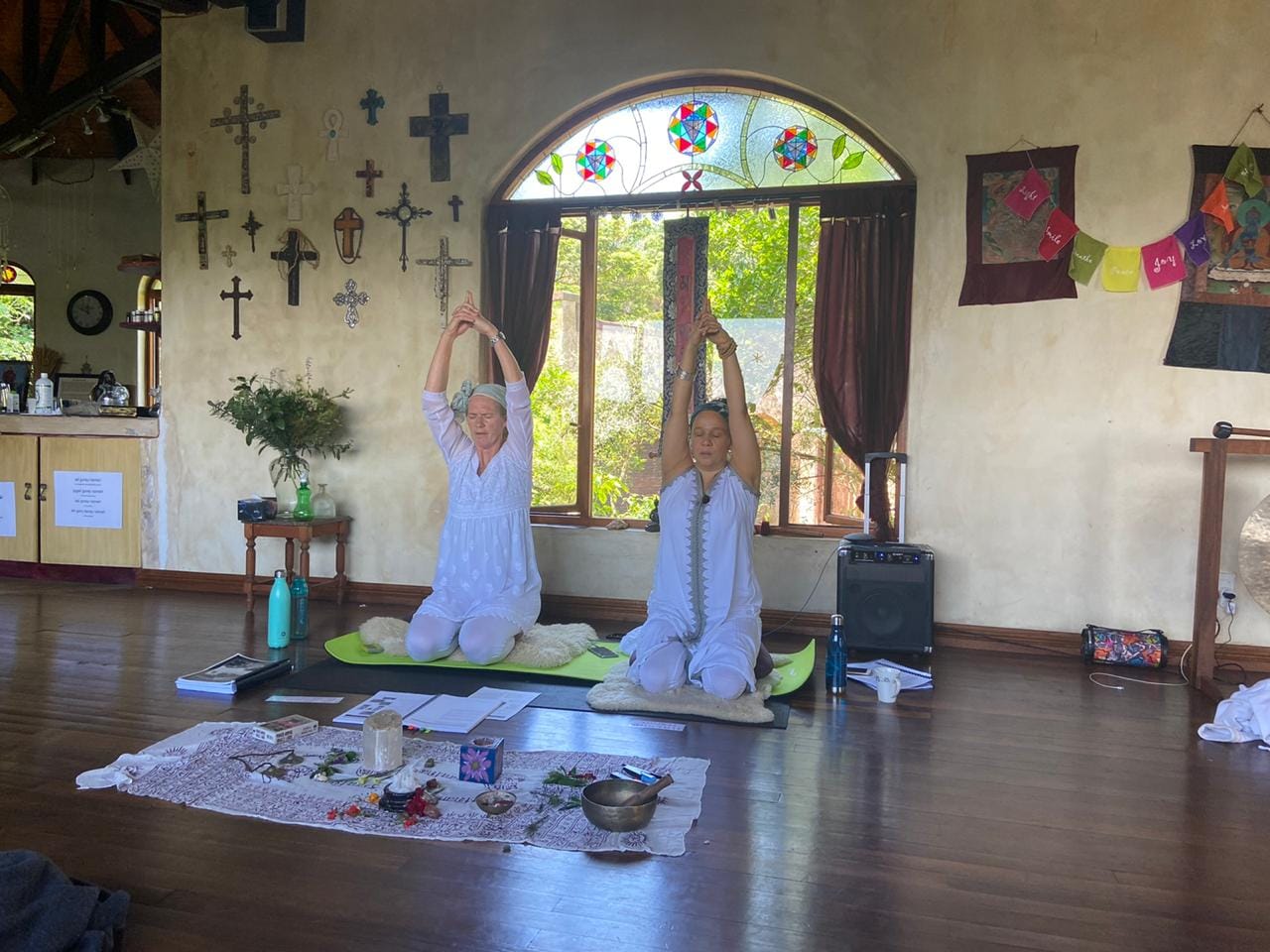 Kundalini Yoga class with Chrisna - peaceful yoga practice environment